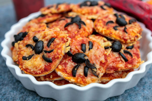 mini-pizza-halloween